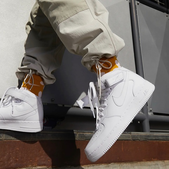 Nike Other - Nike Air Force 1 Mid ‘ 07